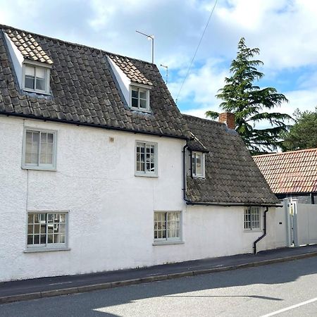 Elegant Oak Beamed House In Pretty Village - Cambridge Homehost Buckden  エクステリア 写真