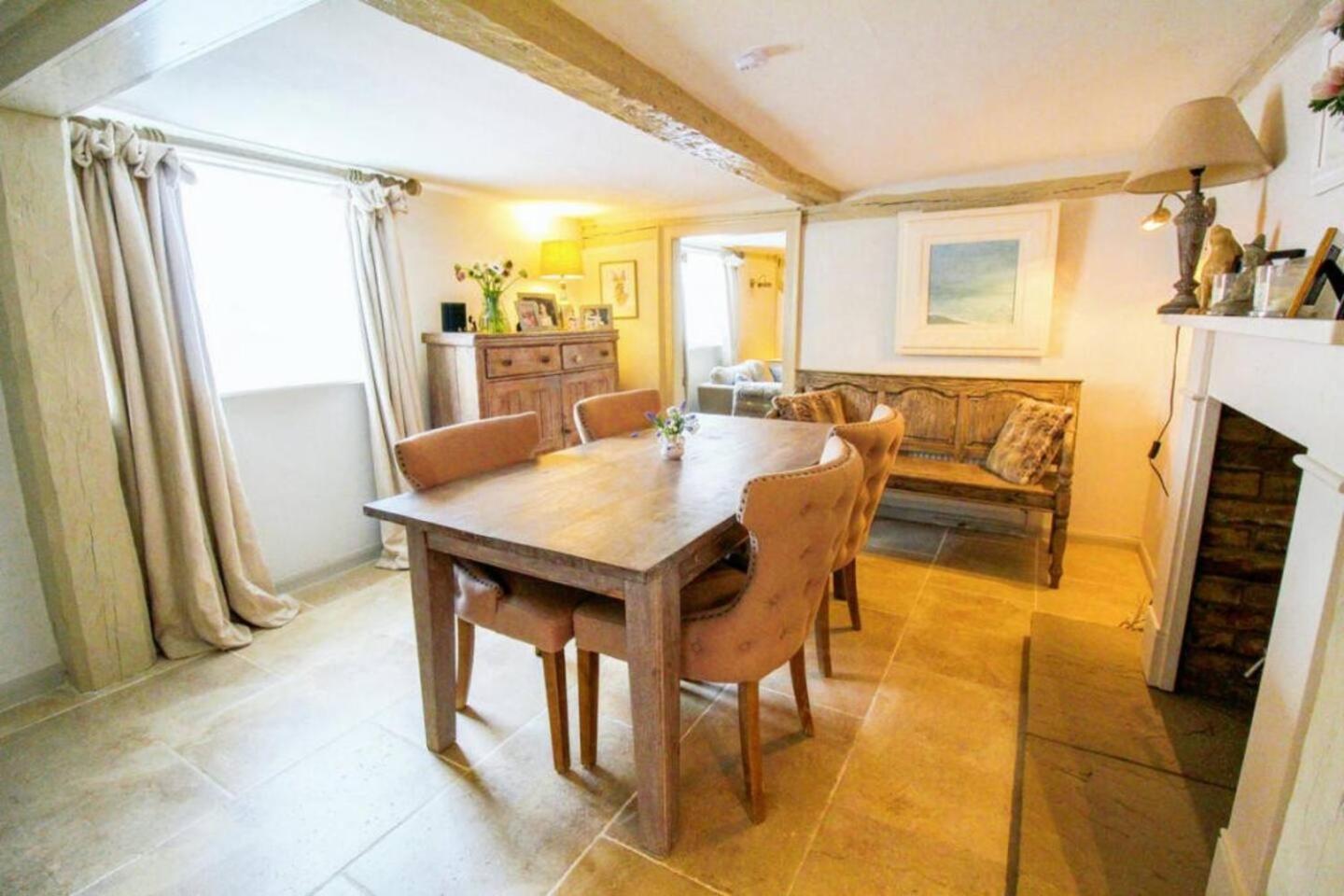 Elegant Oak Beamed House In Pretty Village - Cambridge Homehost Buckden  エクステリア 写真