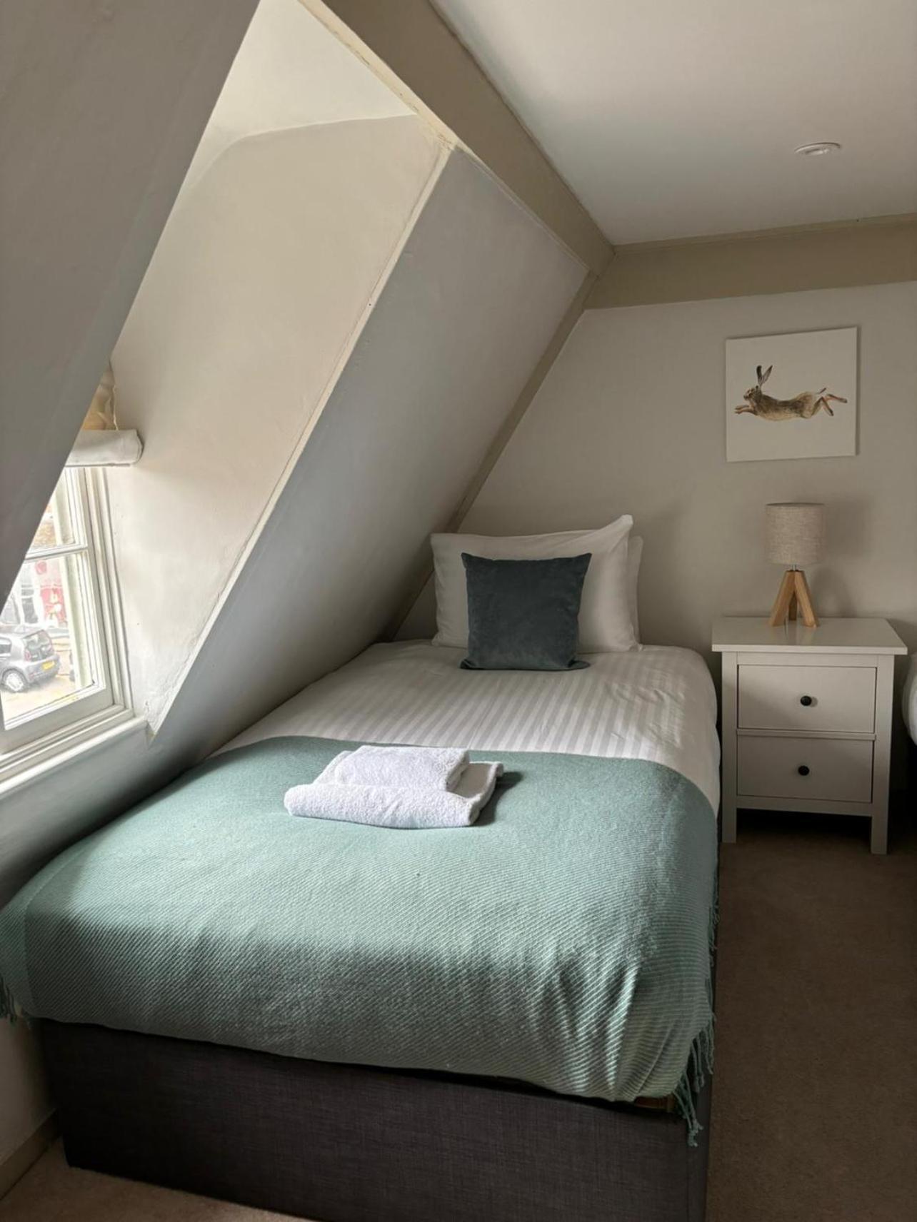 Elegant Oak Beamed House In Pretty Village - Cambridge Homehost Buckden  エクステリア 写真